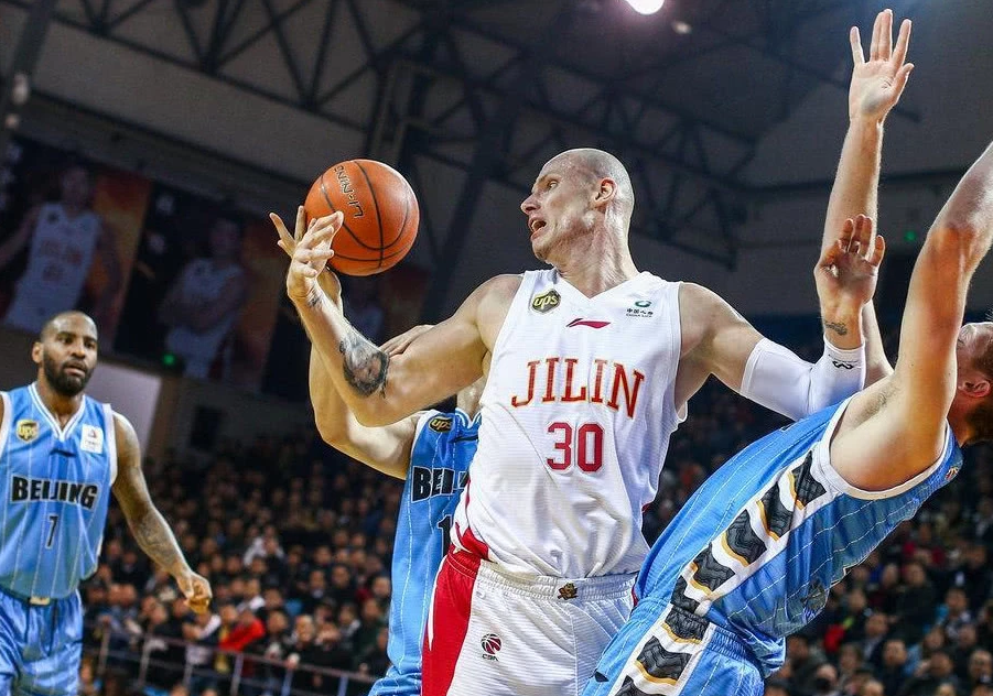 kaiyun-尤文图斯清晨刷新队史纪录，志在CBA常规赛名次提升，压力陡增，轮换策略成焦点的简单介绍